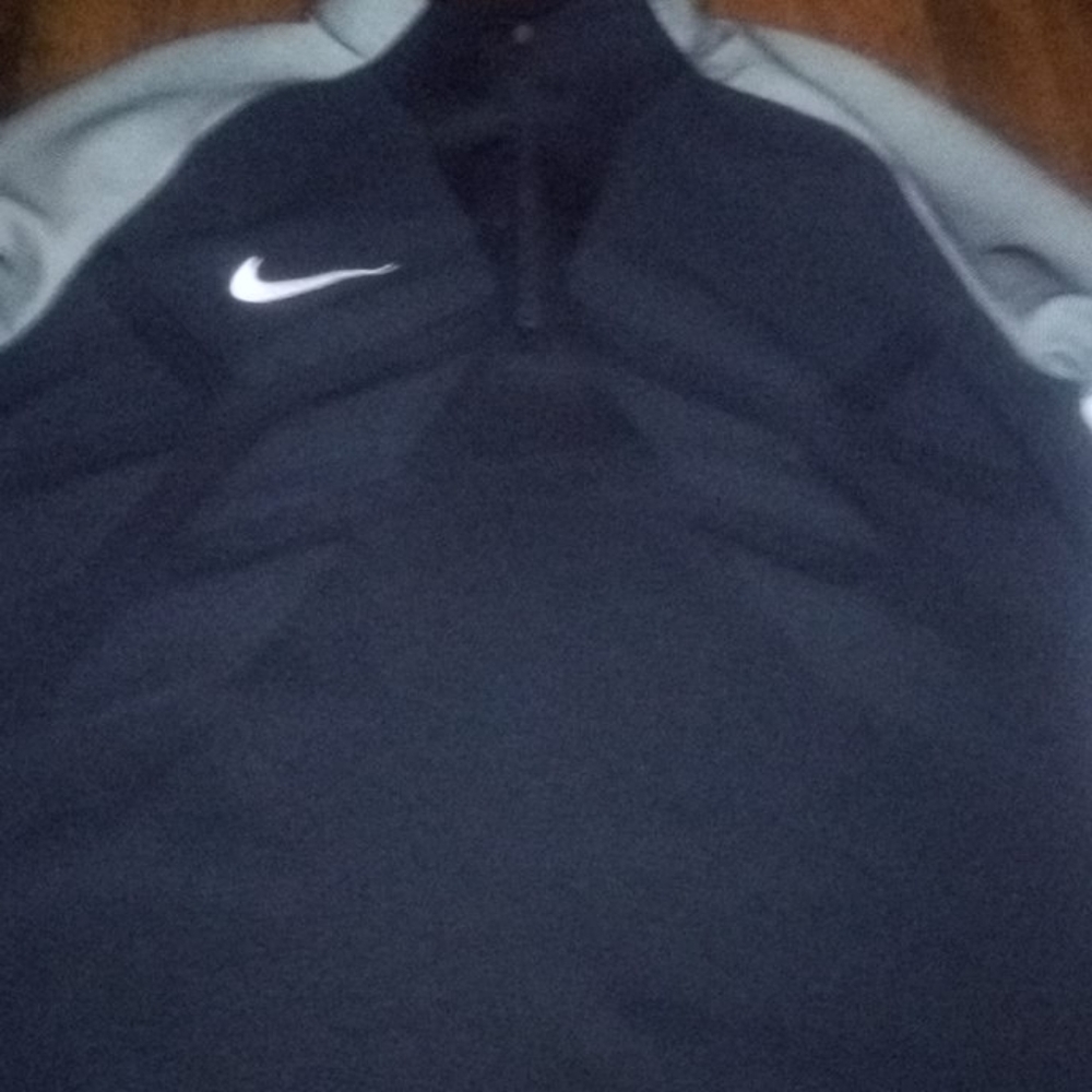 Shirt  3 items for$2o